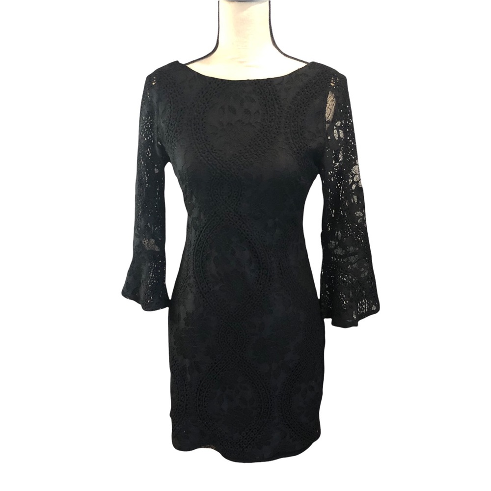 NWT Lulu’s Black Lace mini dress with a mid bell sleeve size Medium